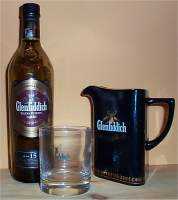Glenfiddich Solera Reserve bottle and Glenfiddich water decanter